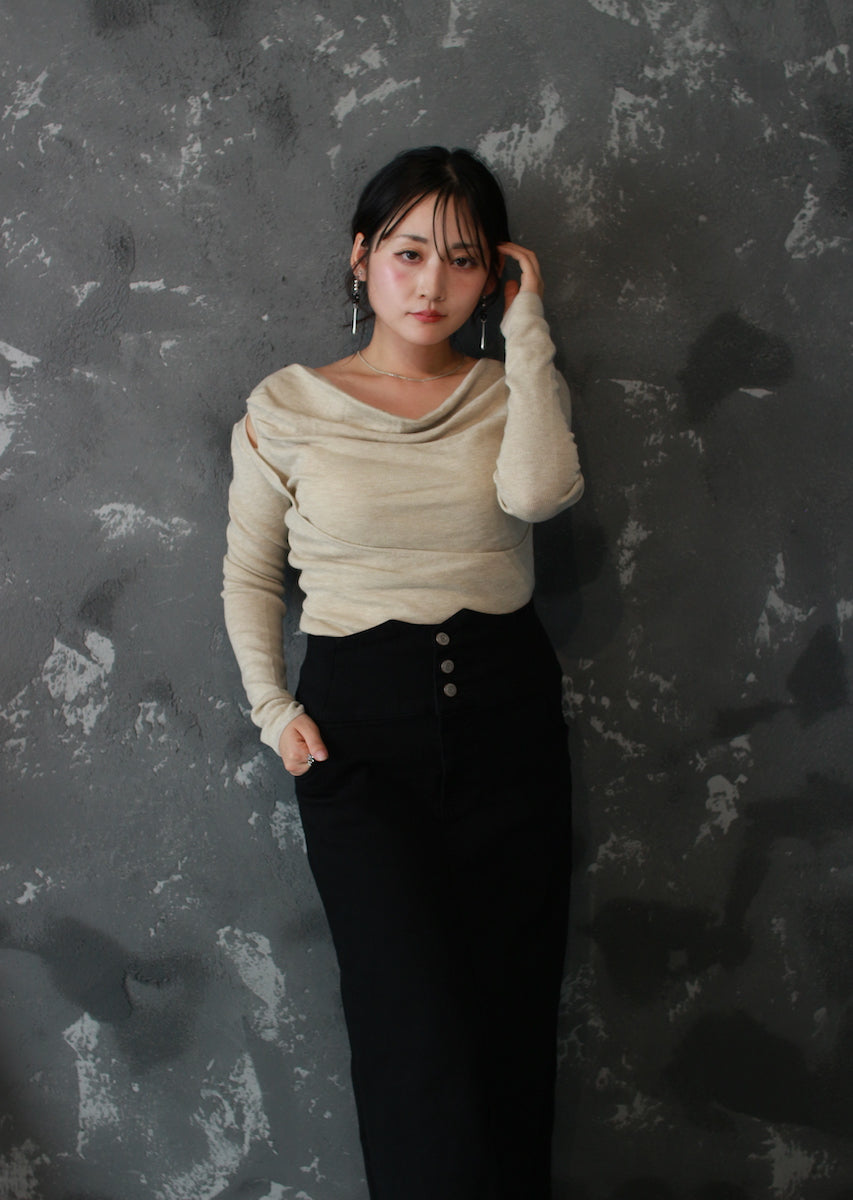 ドレープネックニットトップス