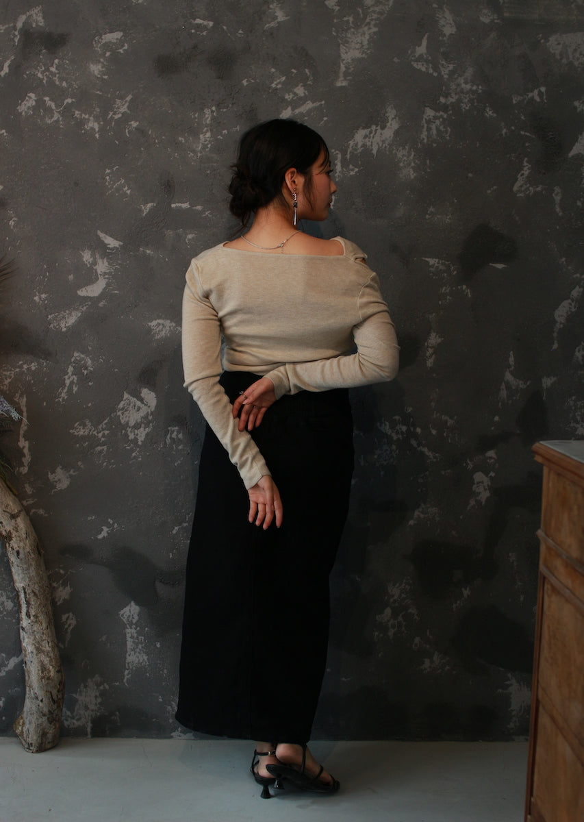 ドレープネックニットトップス