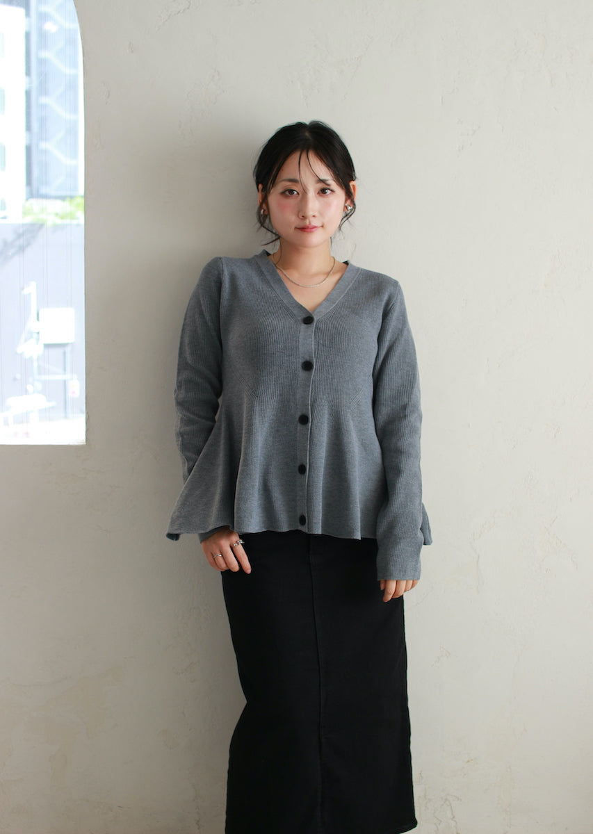 ペプラムニットカーディガン