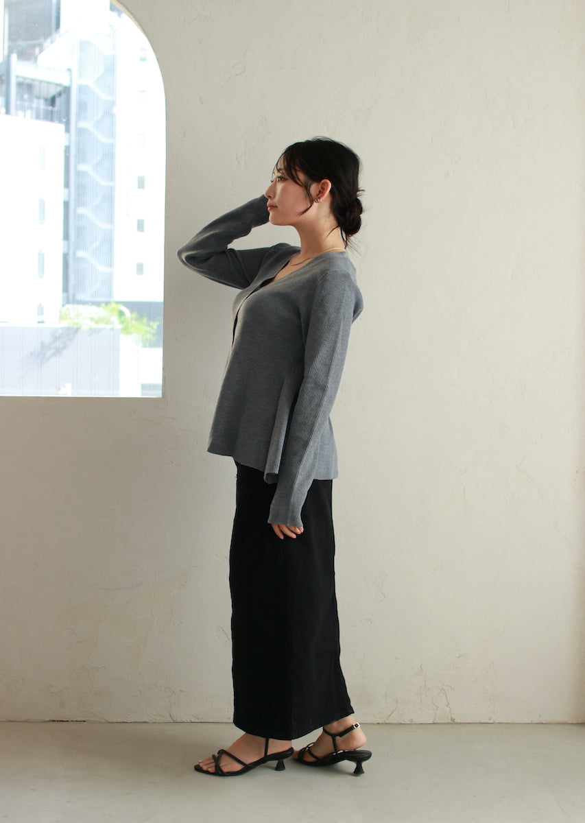 ペプラムニットカーディガン