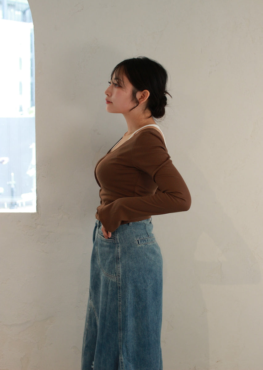 レイヤード風オフショルダートップス