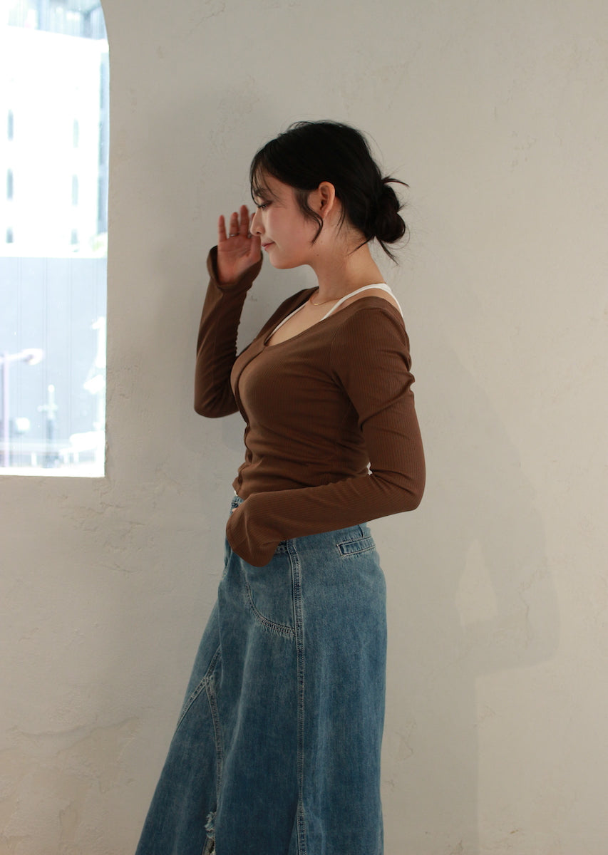 レイヤード風オフショルダートップス