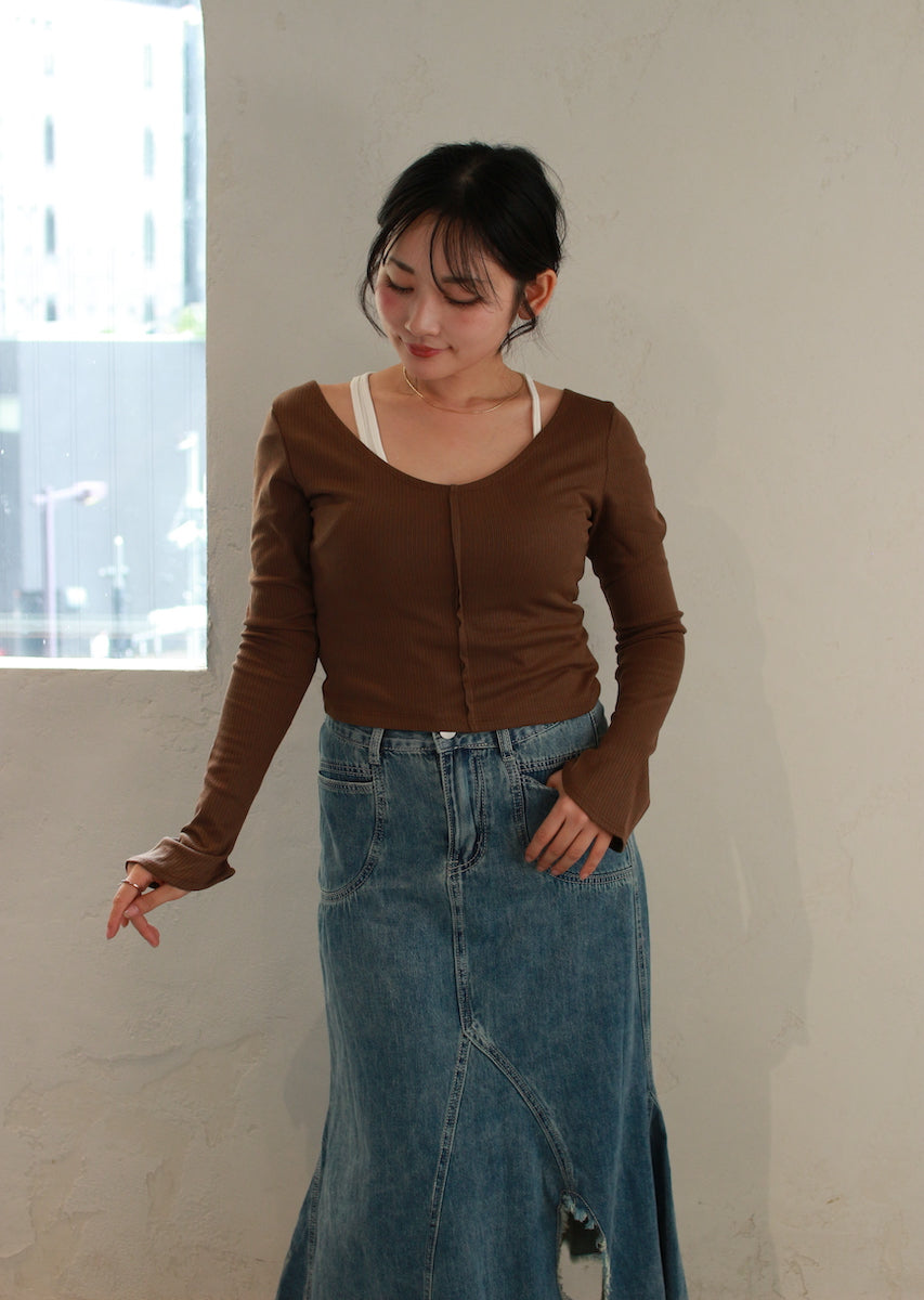 レイヤード風オフショルダートップス