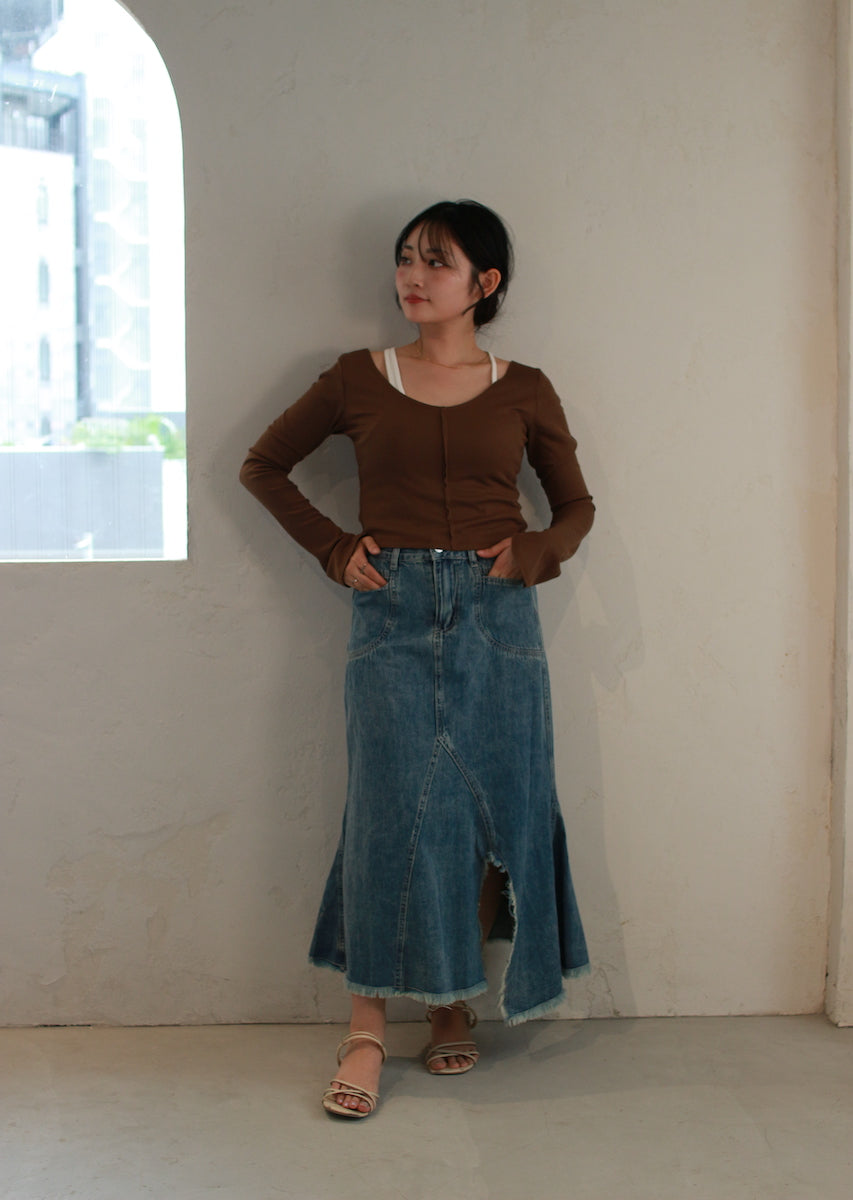 レイヤード風オフショルダートップス