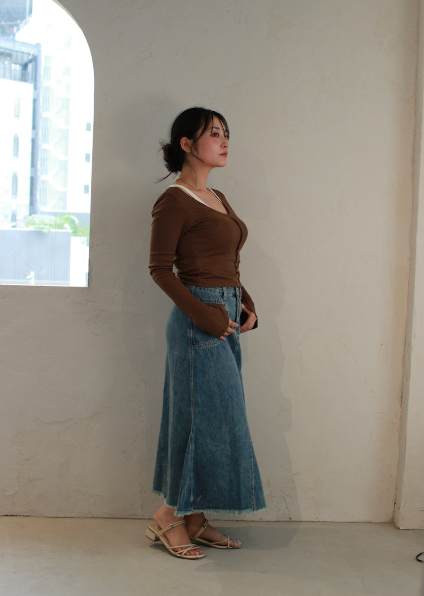 レイヤード風オフショルダートップス