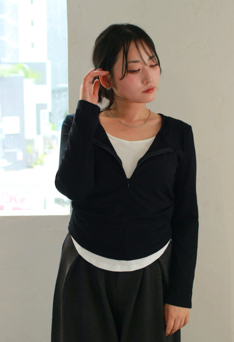 モードジップトップス