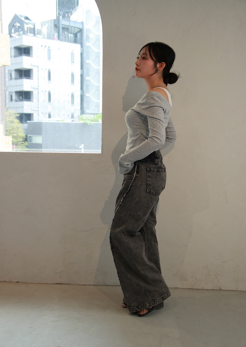 レイヤード風オフショルダートップス