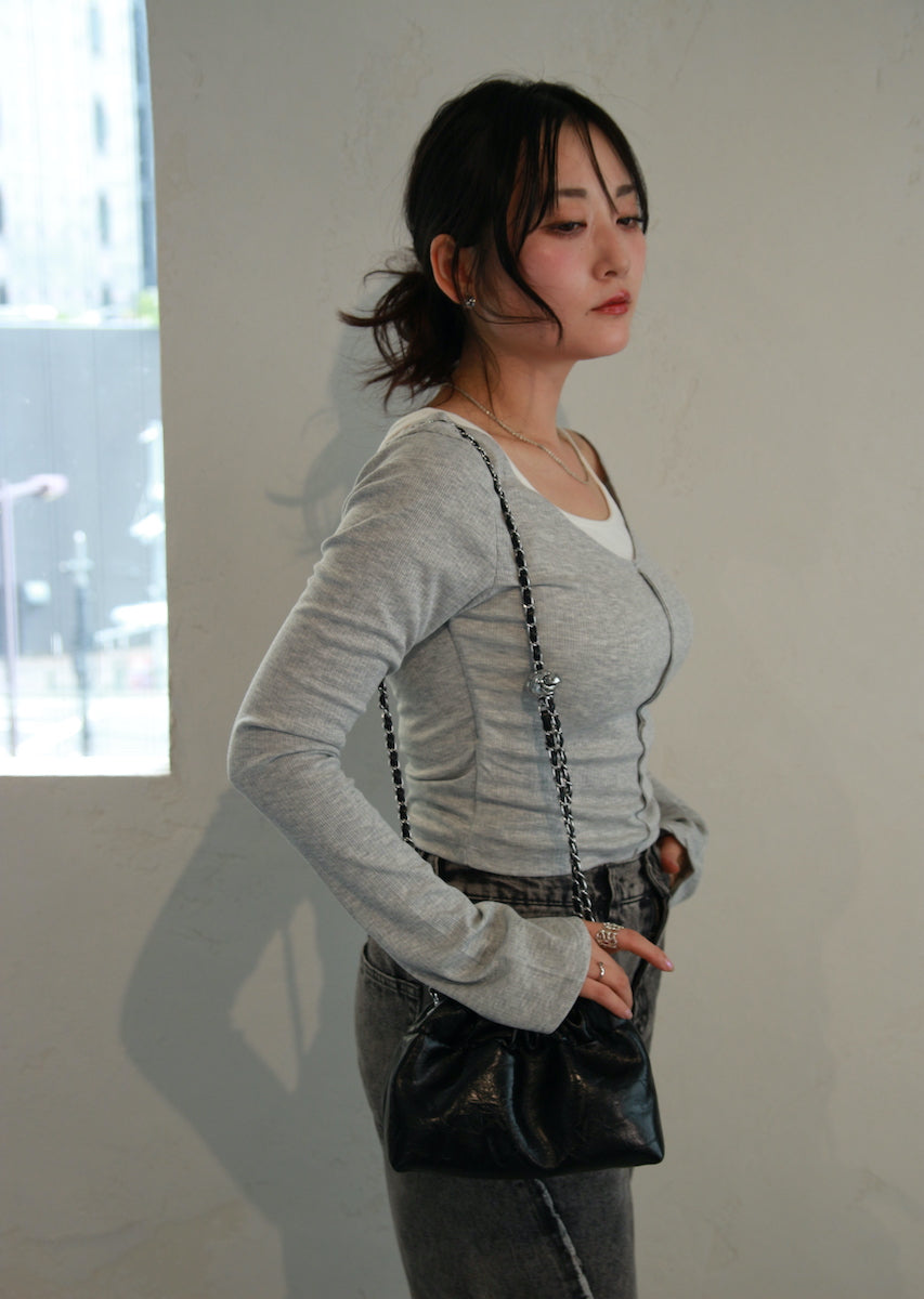 チェーンショルダー 巾着バッグ