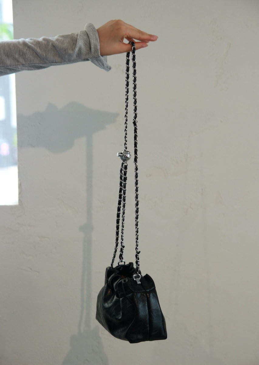 チェーンショルダー 巾着バッグ