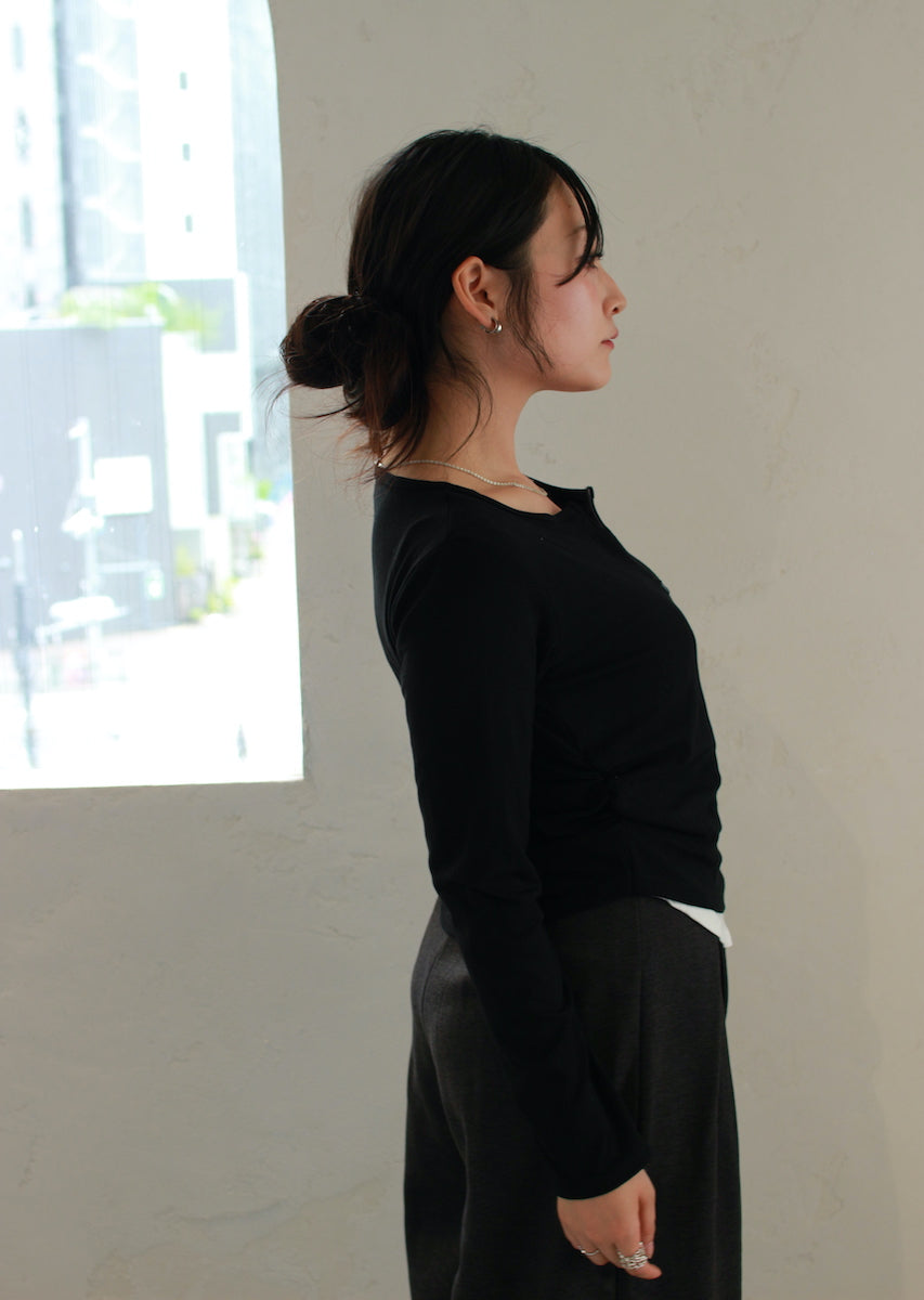 モードジップトップス