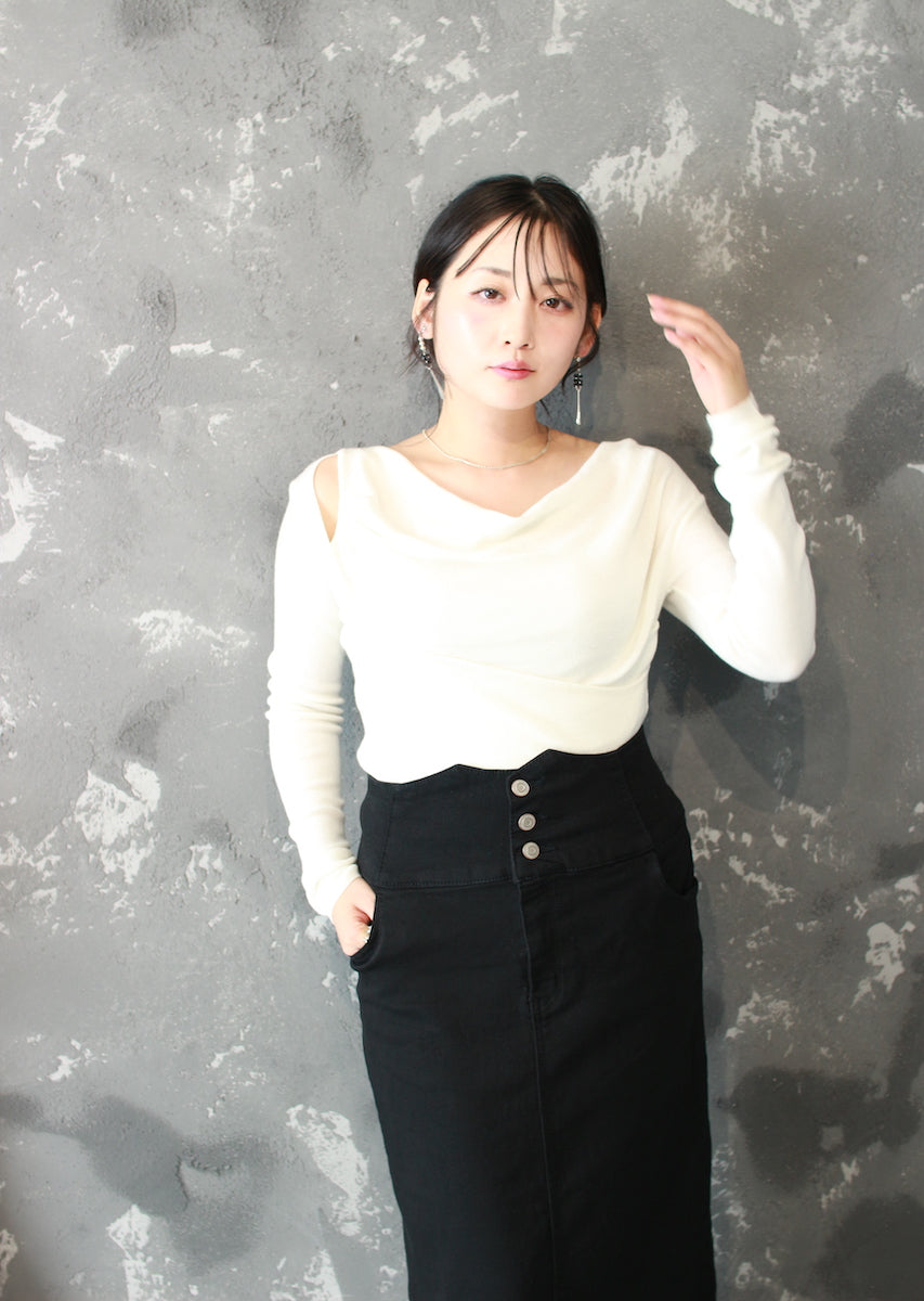 ドレープネックニットトップス