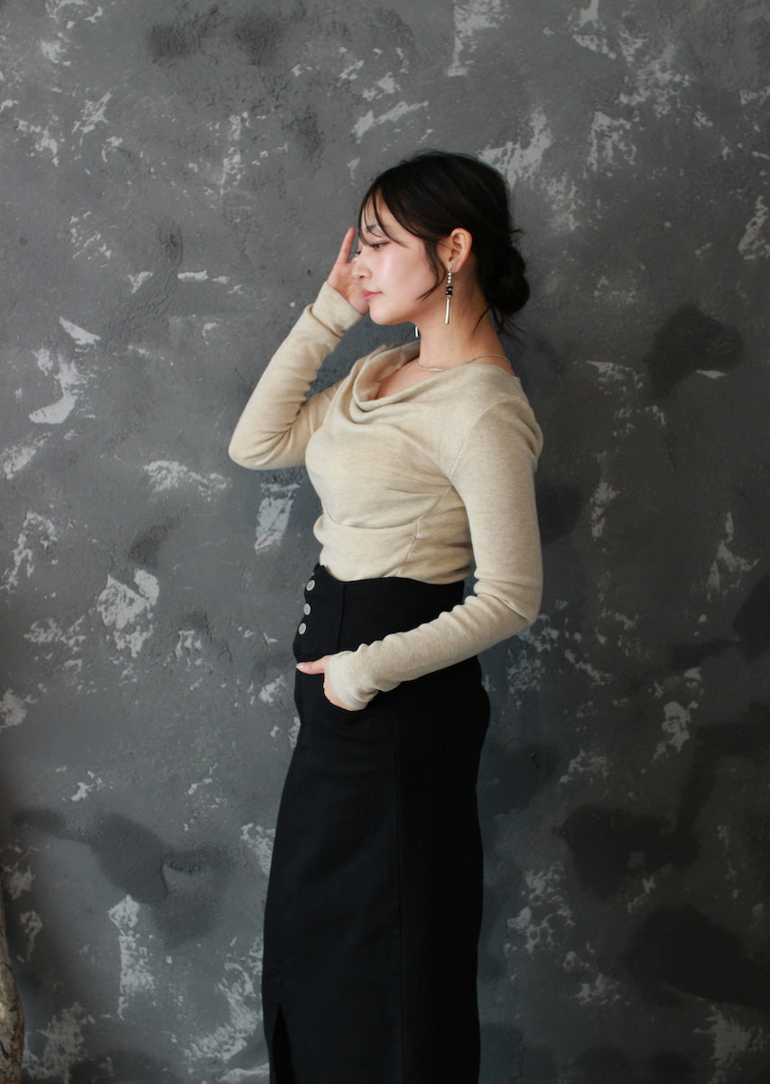 ドレープネックニットトップス