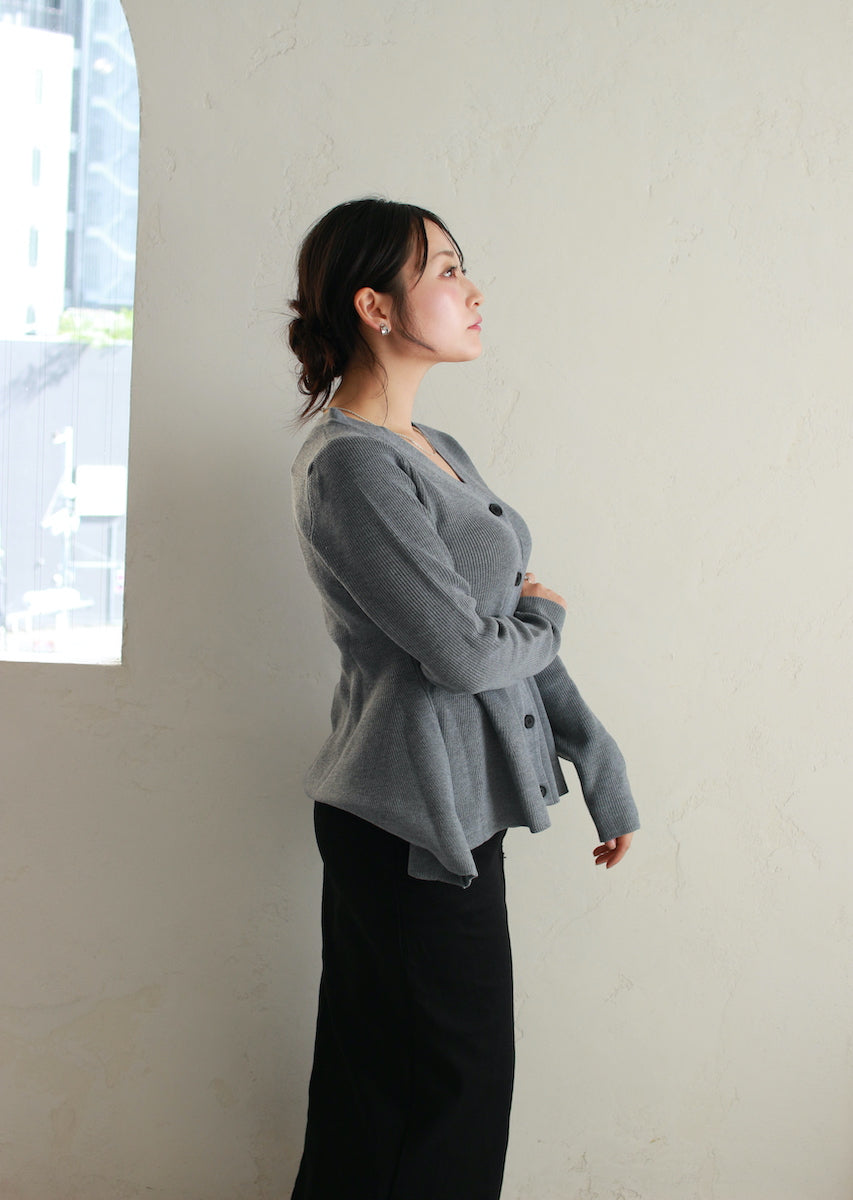 ペプラムニットカーディガン