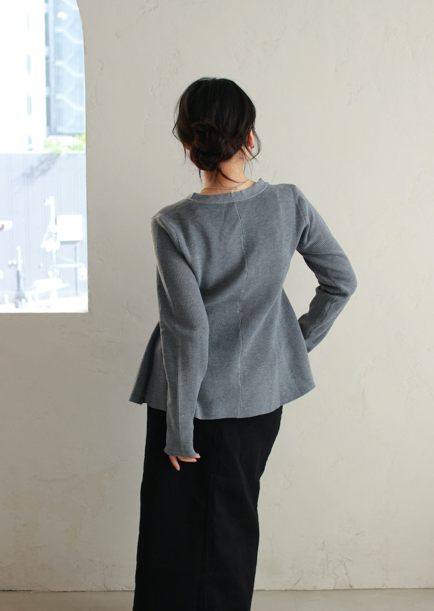 ペプラムニットカーディガン