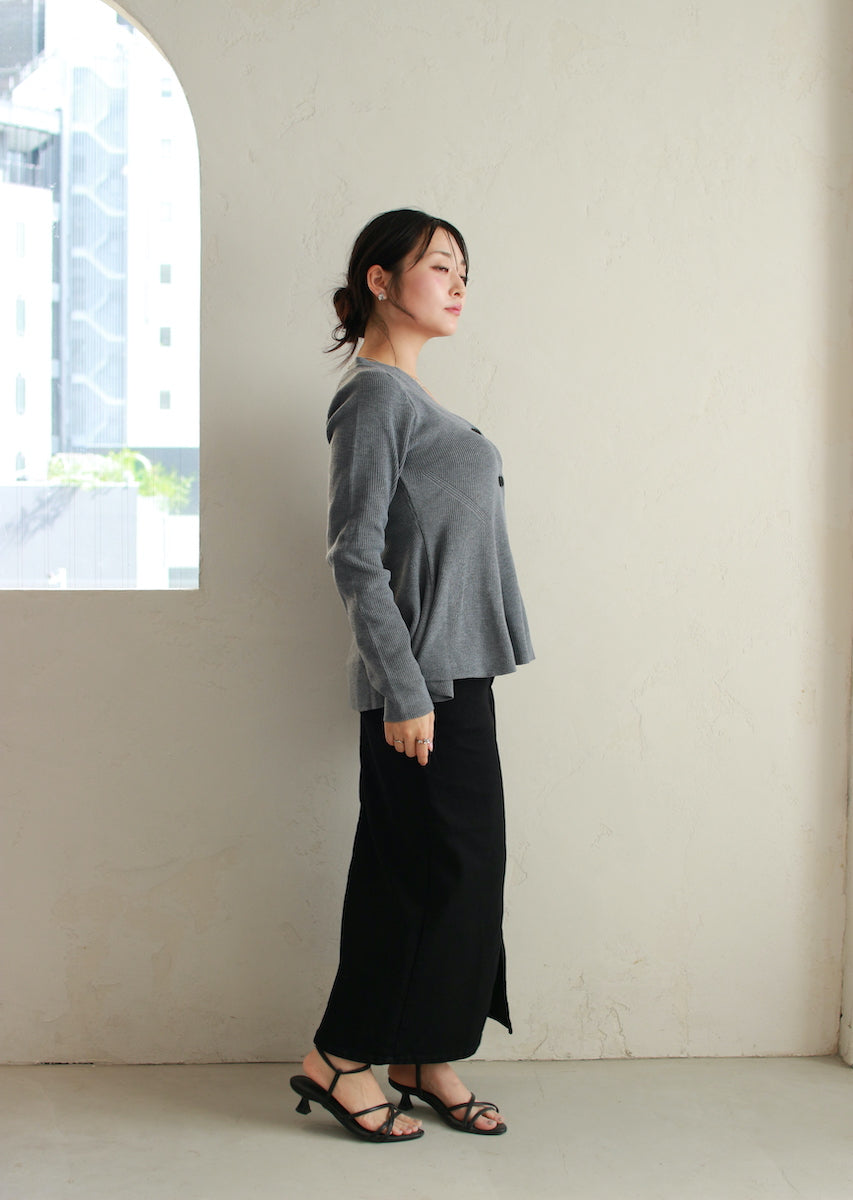 ペプラムニットカーディガン