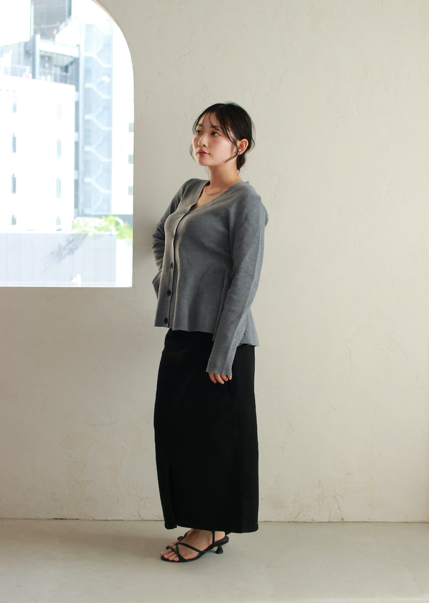 ペプラムニットカーディガン