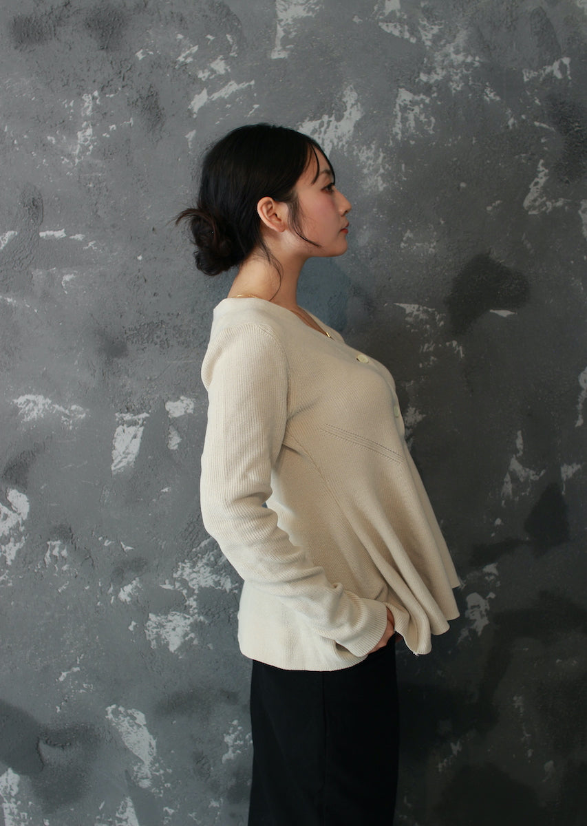 ペプラムニットカーディガン