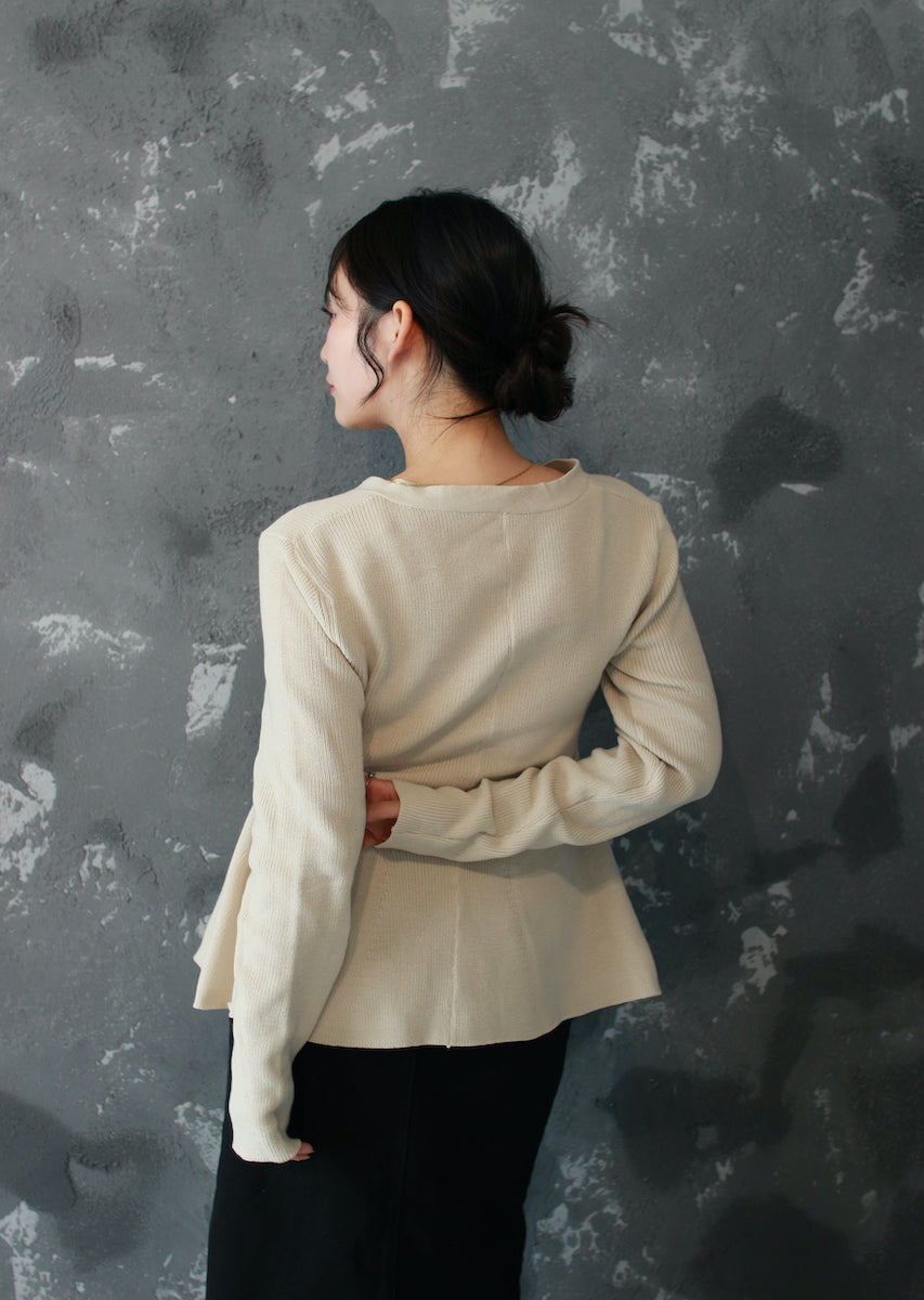 ペプラムニットカーディガン