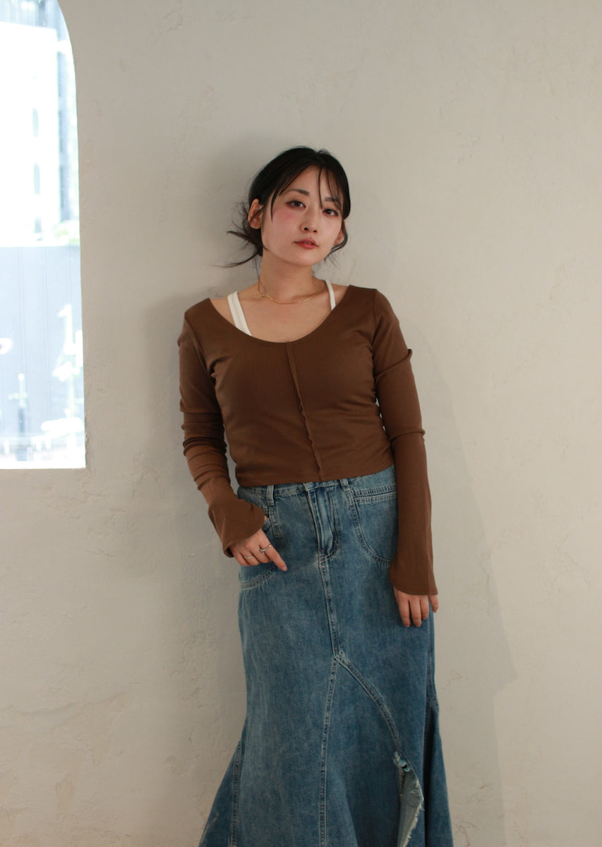 レイヤード風オフショルダートップス