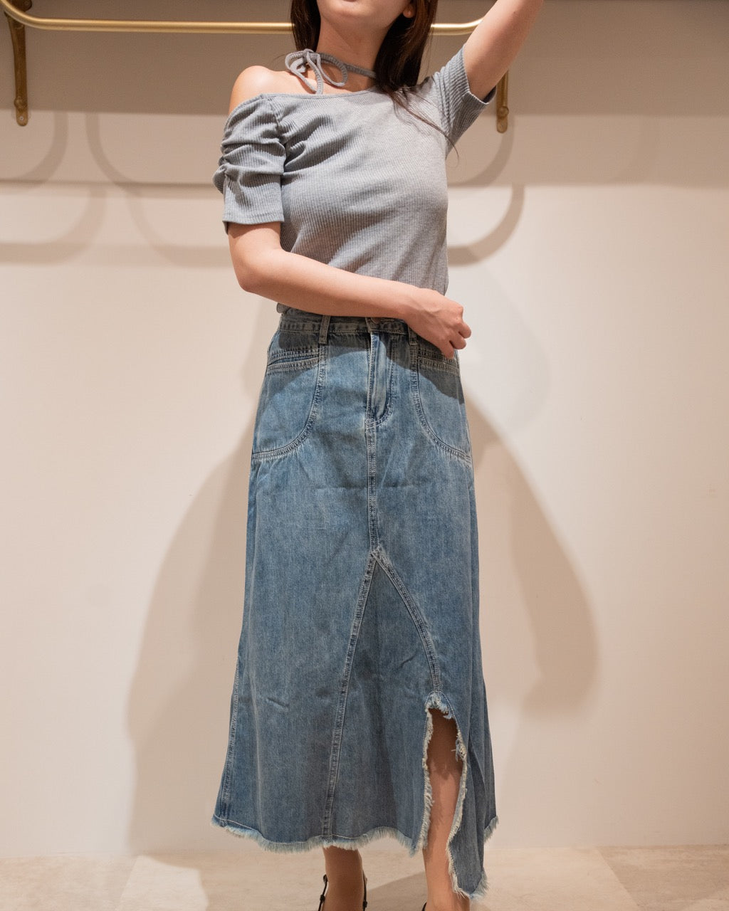 フリンジスリットデニムロングスカート